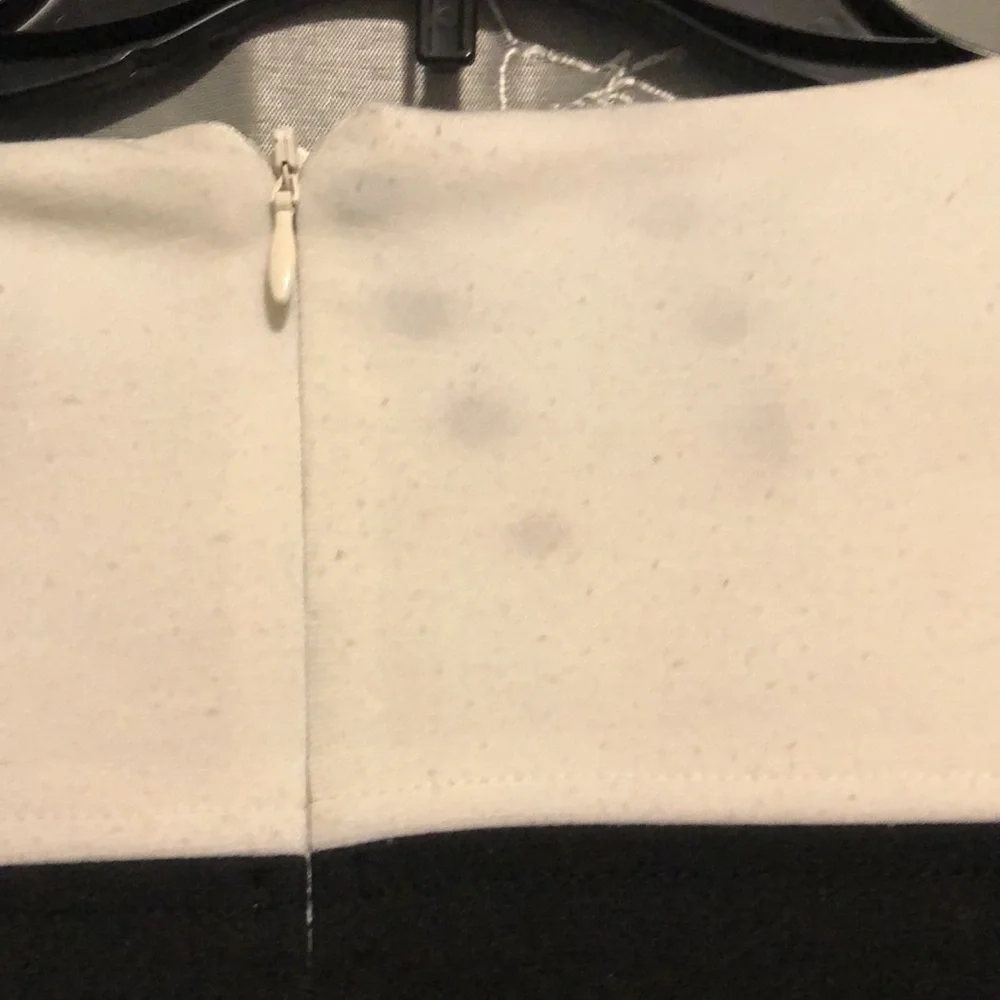 Dress - Picture 4 of 5